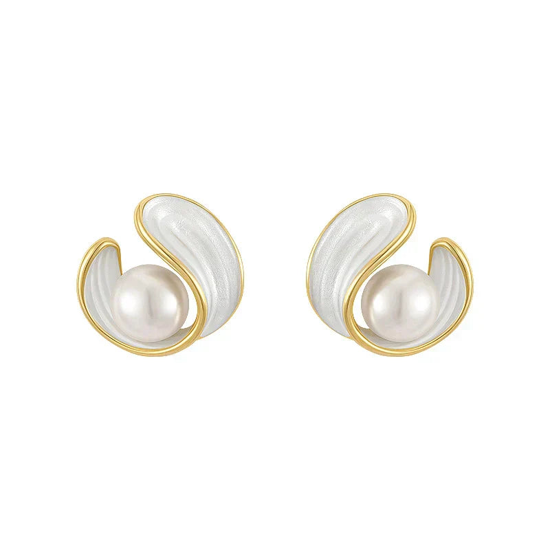 Orecchini di lusso con opale bianco e perle color oro