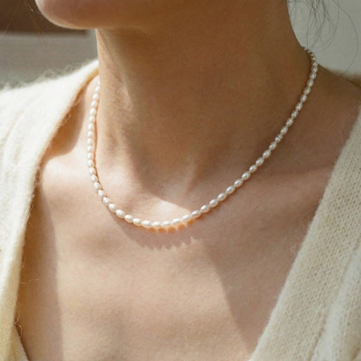 Elegante collana di perle