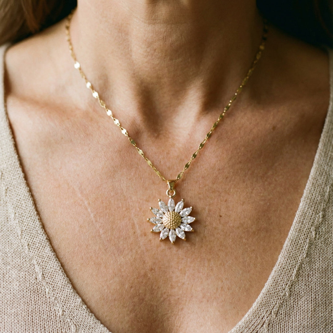 Collana in cristallo color oro con ciondolo a girasole