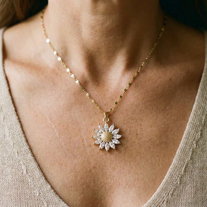Collana in cristallo color oro con ciondolo a girasole