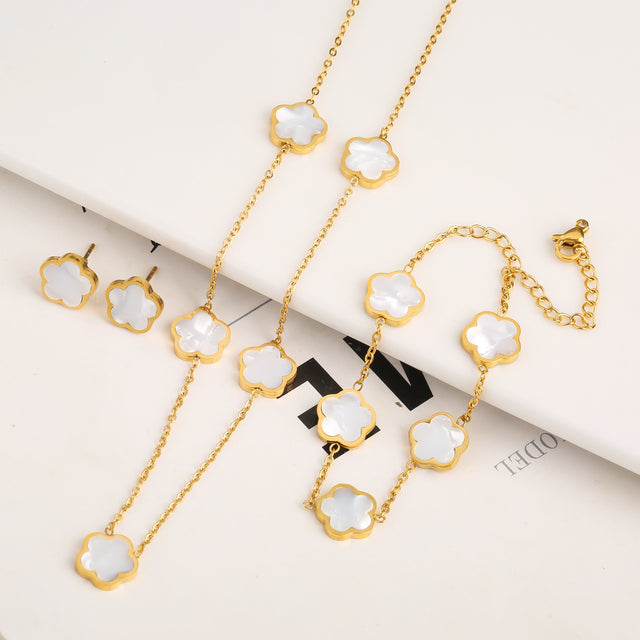 Set con design ad albero