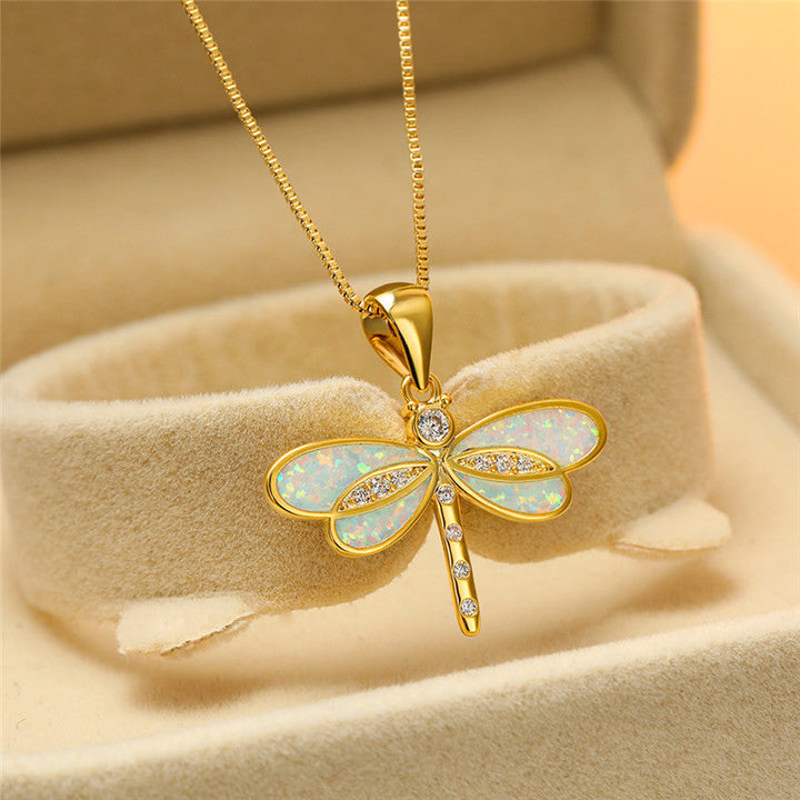 Collana in oro con opale e motivo a libellula