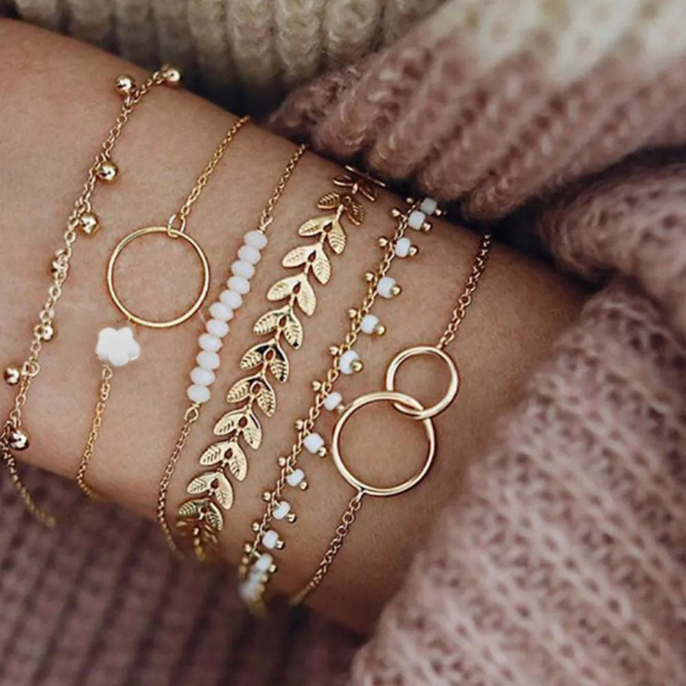 Set di braccialetti boho dorati