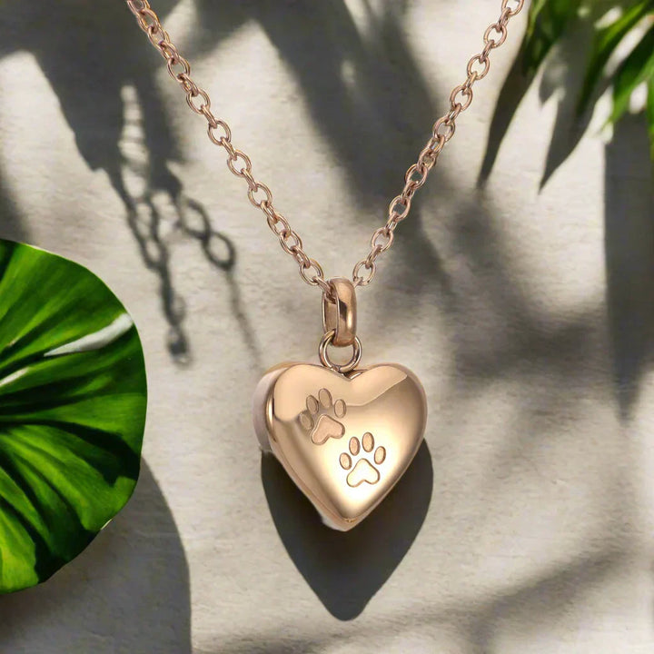 Collana commemorativa per animali – Ciondolo a cuore con incisione di impronta