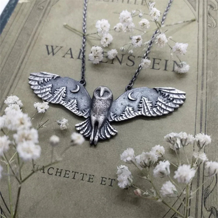 Collana vintage con gufo e luna