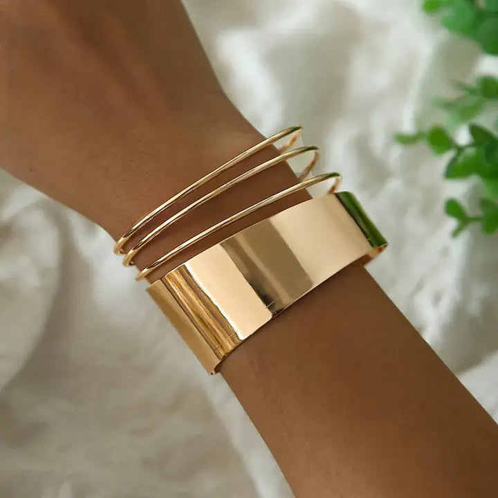 Classico braccialetto vintage in oro
