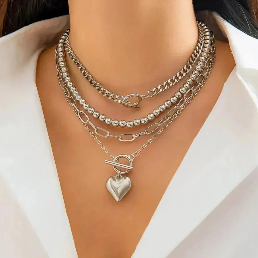 Collana a strati con cuori