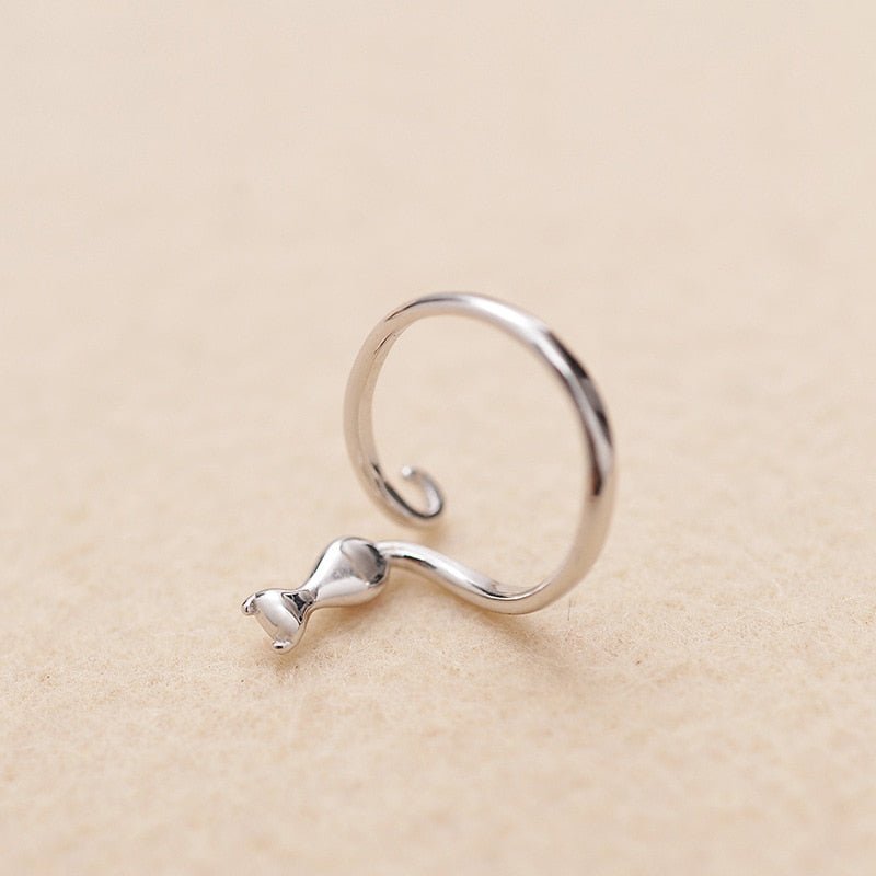Incantevole anello in acciaio inossidabile con design a gatto